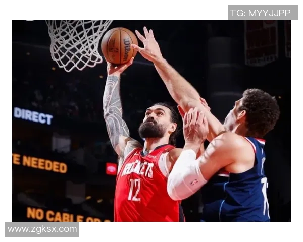 亚当斯与广东队精彩对决集锦回顾展现篮球魅力与激情时刻