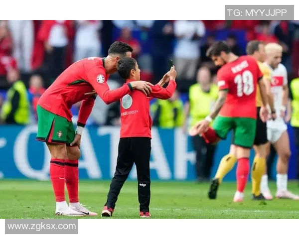 乌克兰与葡萄牙激战正酣双方争夺欧洲杯晋级名额的精彩对决