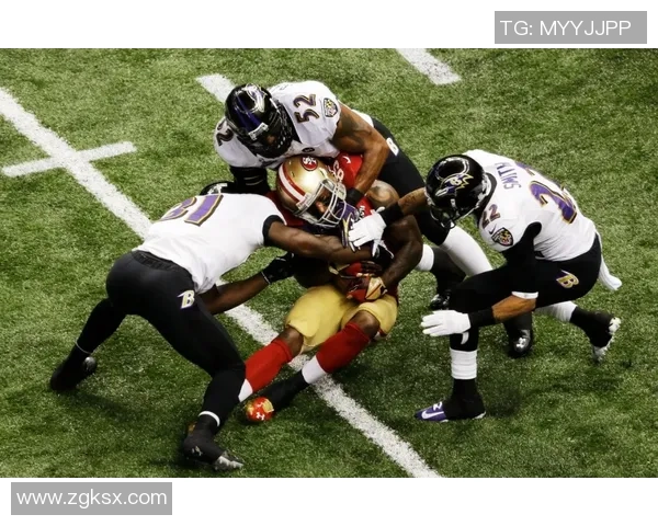 酋长队与乌鸦队激战回顾NFL精彩瞬间与战术解析 酋长队与乌鸦队激战回顾NFL精彩瞬间与战术解析