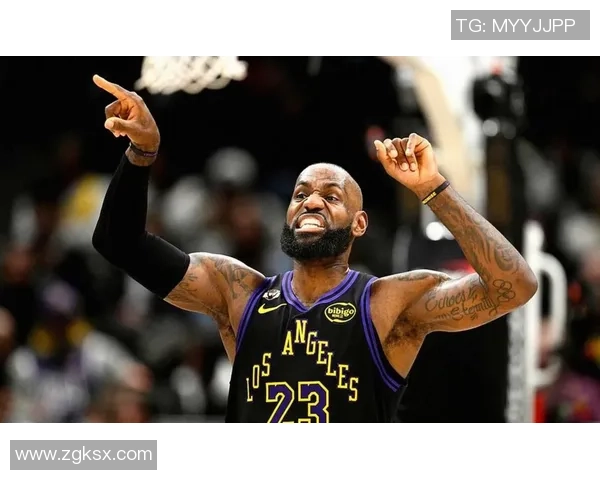 今天热火与湖人激战正酣NBA赛场精彩对决引发球迷热议