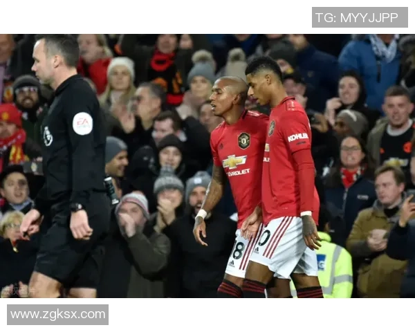 磐田与湘南的激烈对决引发球迷热议贴吧讨论精彩瞬间与战术分析