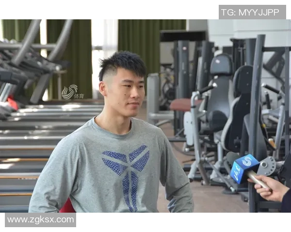 贾诚：在时代洪流中探索自我与梦想的旅程