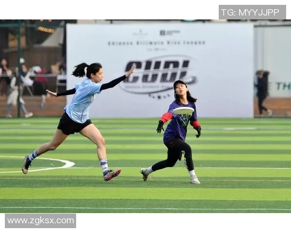 深圳飞盘队战术之争引发热议球迷与专家各执己见